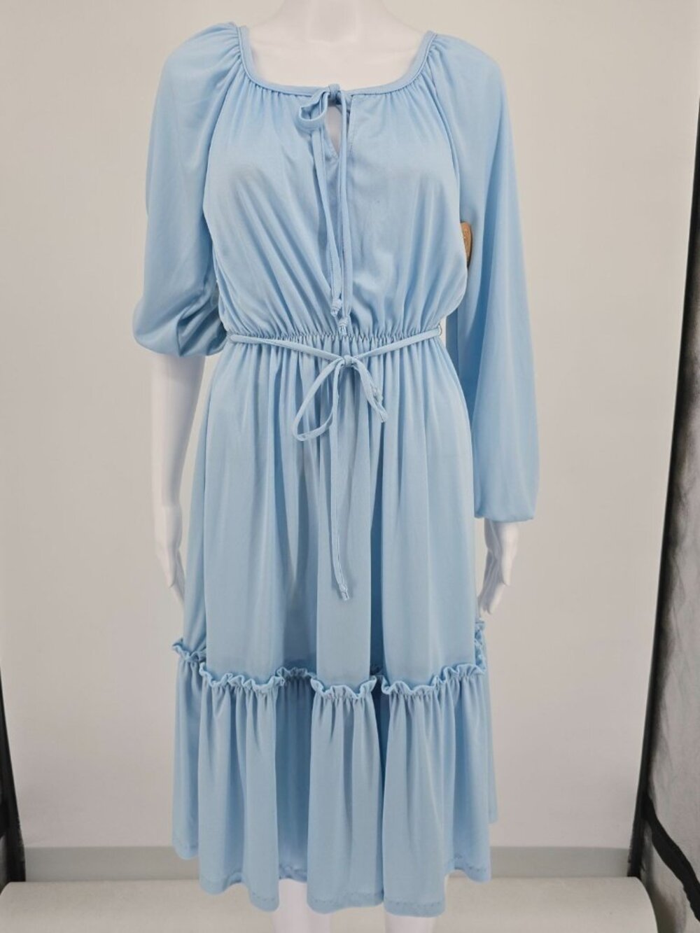 Vintage 1970s Light Blue Elastic Waist Blouson Sleeve Peasant Dress (M)